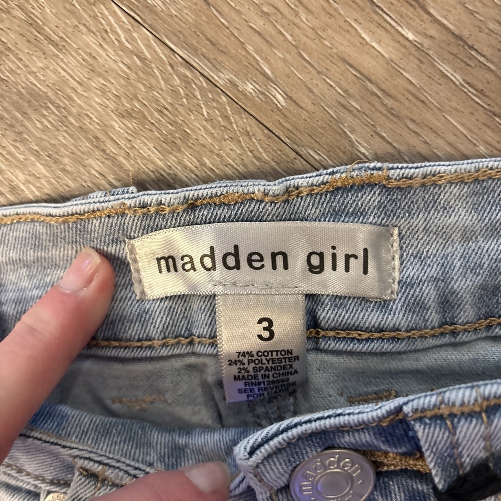 Madden Girl Mid Rise Boot Cut Jeans Light Wash Juniors Size 3 - Picture 9 of 16